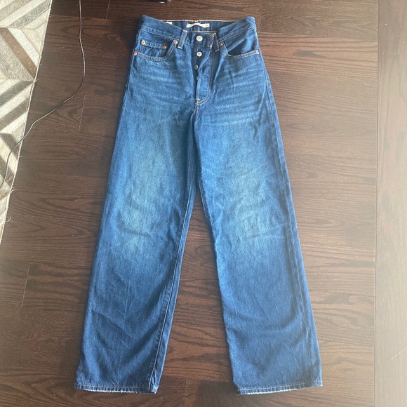 Levi's Blue Straight Leg Women's Pants - Picture 6 of 7